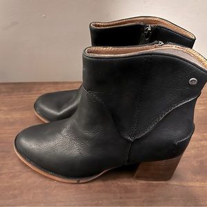 UGG Australia Annie Boot